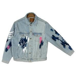 NWOT LEVIS Jacket Women M Blue Denim Graphic Customized-Paint-Face Red-Tab